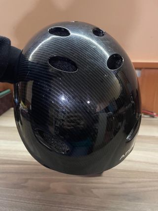 Casco para patinete o bici. Talla L