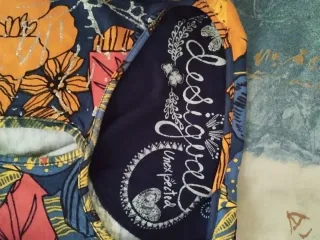 Camiseta Desigual Talla XS Estampada