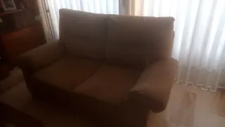 Sofás de 2 plazas cada uno de tela