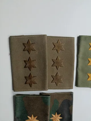 Lote hombreras militares graduación