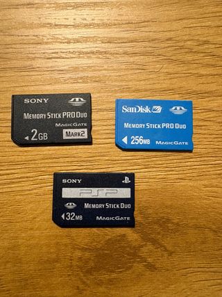 Lote Tarjetas Memoria PSP Sony y SanDisk