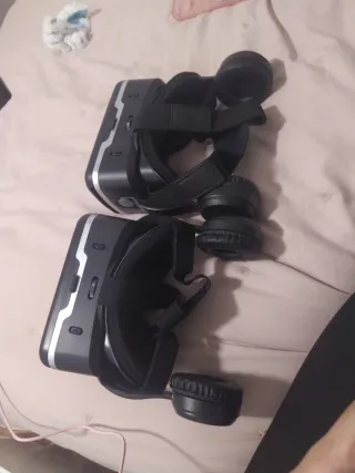 Occhiali 3D con cuffie integrate