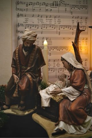 Figure per Presepe Dipinte a Mano