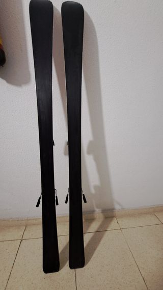 Esquis Atomic. Buen estado