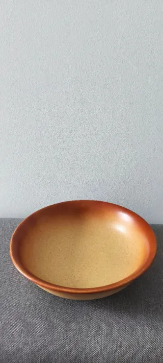 Plato de cerámica terracota