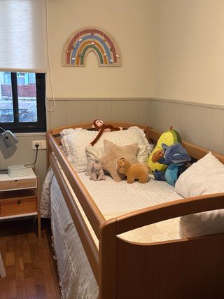 Cama articulada de madera