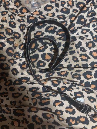 Cinturón negro L tachuelas plateadas