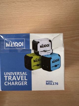 Adaptador de viaje universal