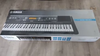 Piano Eléctrico Yamaha PSR-EW300