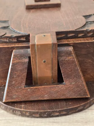 Caja de madera de Roble tallada Art Deco