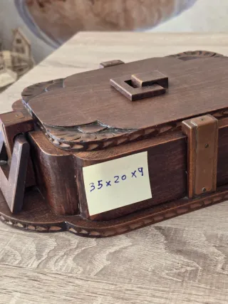 Caja de madera de Roble tallada Art Deco