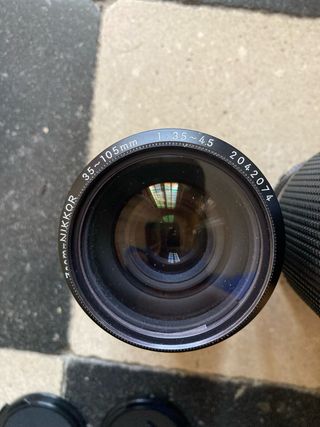 2 Objetivos  zoom Nikon totalmente nuevos