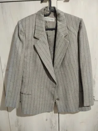 Giacca grigia a righe