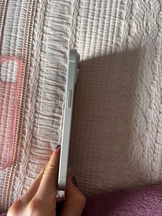 iPhone 14 Blanco 128 GB Estado de la bateria 84%