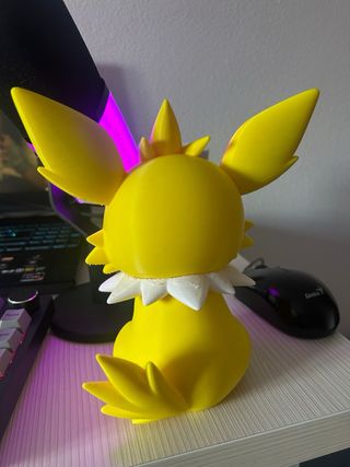 Jolteon Impreso 3D PLA modo chibi