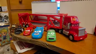 Camión Cars 45cm + 5 Coches Película