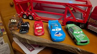 Camión Cars 45cm + 5 Coches Película