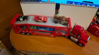 Camión Cars 45cm + 5 Coches Película