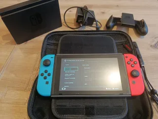 Nintendo Switch Azul/Rojo + Accesorios