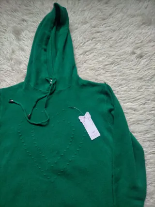 Jersey verde con capucha