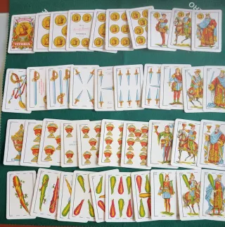 2 Paquetes Naipe Español Fournier Caja Círculo