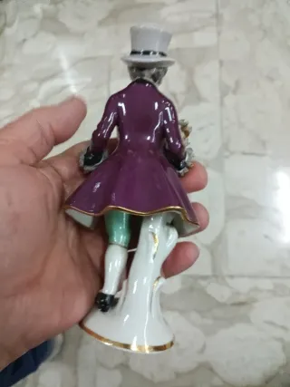 Statuina in porcellana Frankenthal Dresda Germania