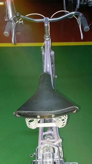 Bicicleta Orbea paseo clásica morada