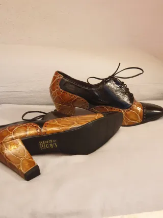 Zapatos de tacón con cordones