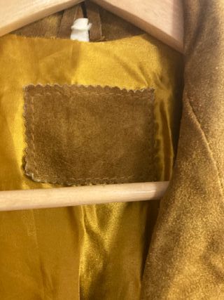 Chaqueta de piel con flecos