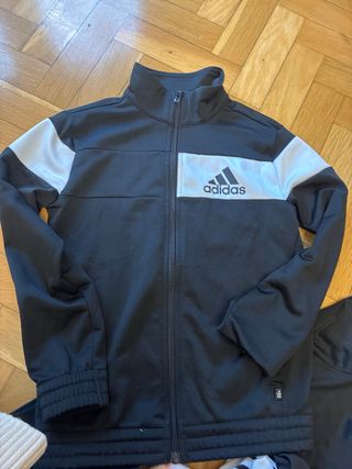 Conjunto Adidas Chaqueta y Camiseta Negra 7/8 Años