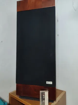 Altavoces Vintage KLH Baron Marrones