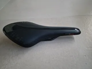 Fizik Arione Carbon