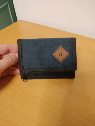Cartera Fila azul marino tela y velcro