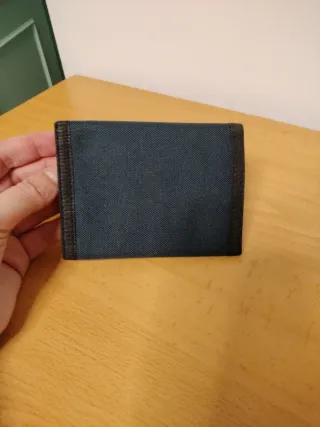 Cartera Fila azul marino tela y velcro