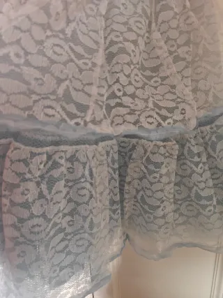 Falda de disfraz con volantes y encaje