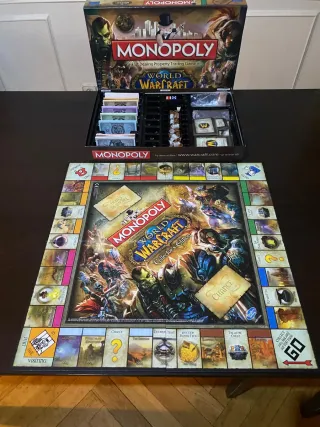 Warcraft:Juego(incluye expansión)+Monopoly+Figuras