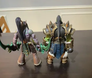 Warcraft:Juego(incluye expansión)+Monopoly+Figuras