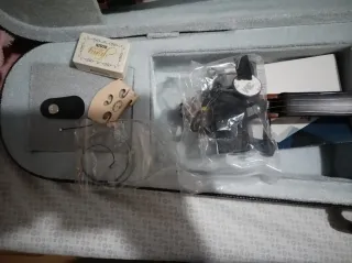 Violín con arco y funda