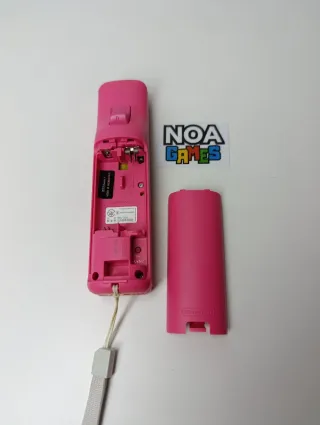 Mando Wii Motion Plus Rosa con funda y correa