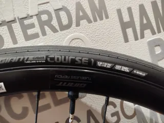 Ruedas carretera tubeless con discos