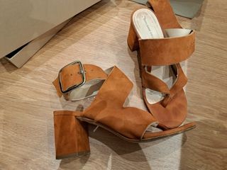 Sandalias Zara Piel Vuelta Marrones