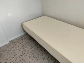 Conjunto salón más dos dormitorios (1 mes de uso)