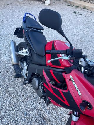 Honda CBR 125R Roja