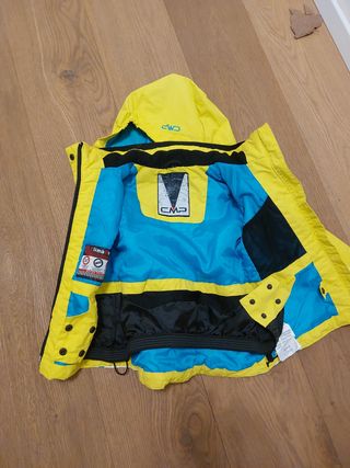Esquis, botas, anorac y pantalon 4/5 años