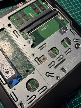 PC Lenovo M80Q Negro