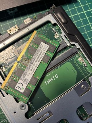 PC Lenovo M80Q Negro