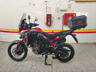 Honda África Twin Roja