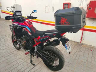 Honda África Twin Roja