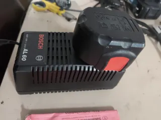 Caricabatterie Bosch AL 60 4,8V-12V