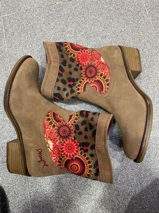 Botines Desigual Marrones 39